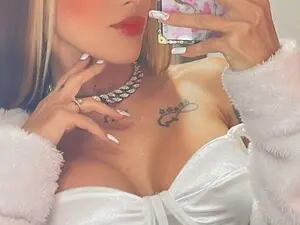Sweet_skiinny  live sex cam