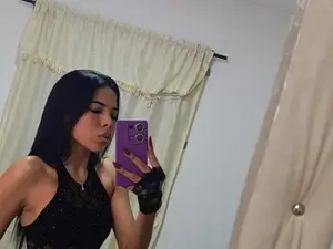 Queen_findom  live sex cam