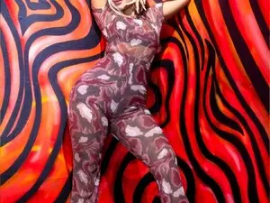 Luluevans  live sex cam