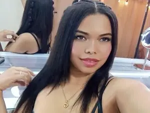 Playful_lucy  live sex cam