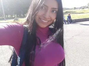 Sweet_oxdra  live sex cam