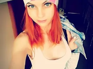 FluffyTail  live sex cam