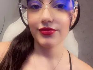 MoonWoman  live sex cam