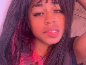 Taylor_fox  live sex cam