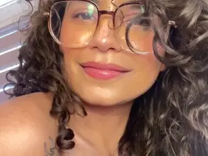 Cinnamon_rosa  live sex cam