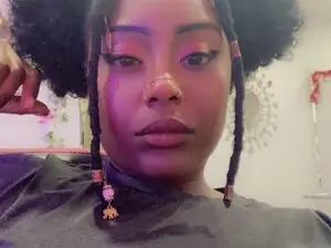 Squirt_onyou  live sex cam