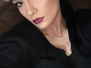 QuinnieSmile  live sex cam