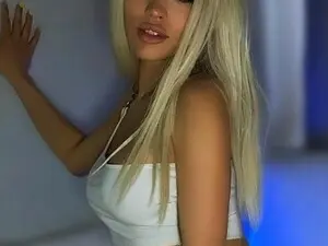 StephanyLuxe  live sex cam