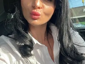 Yourjessica  live sex cam