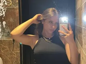 AshleyBlush  live sex cam