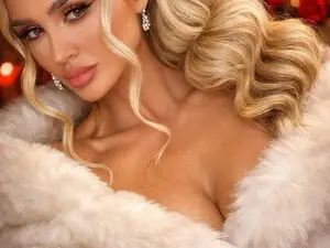 DaisyD1_  live sex cam