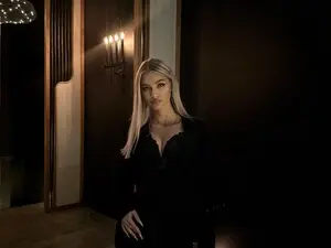 Evelynvlove  live sex cam