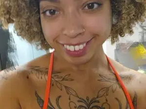 CherriBombzz  live sex cam