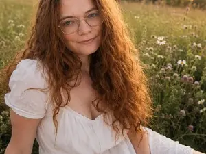Little_humster  live sex cam