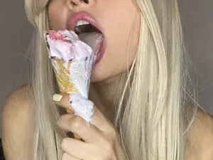 MoonLush  live sex cam