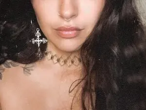 Lil_bunniii  live sex cam