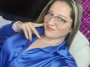 Alejamilf  live sex cam