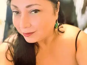 FlorenceNightingal  live sex cam