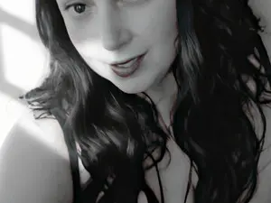 LucillaWhite  live sex cam
