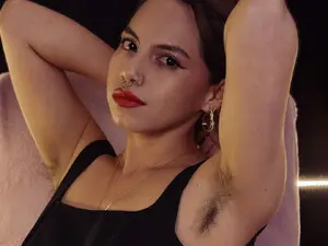 Naturalmariahun  live sex cam