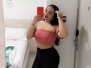 Debralee18  live sex cam