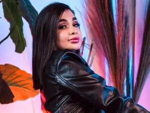 KloeAss  live sex cam