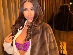 MarisaMuse  live sex cam