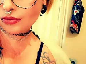 Moonpulse  live sex cam