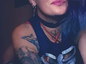 Renegadevyx  live sex cam
