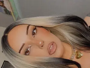 Venice_V  live sex cam