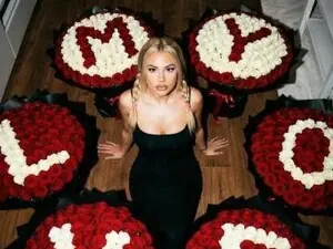 Perfecttits96  live sex cam