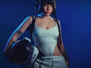Io_chie_  live sex cam