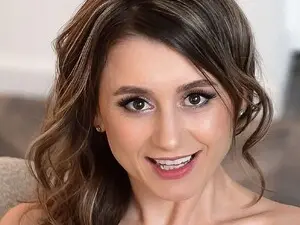Milana_6  live sex cam