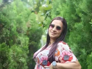 Alice_Dubois  live sex cam