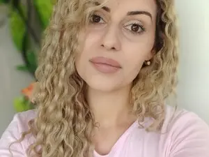 AddaDivine  live sex cam