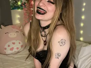 KittyKatt  live sex cam