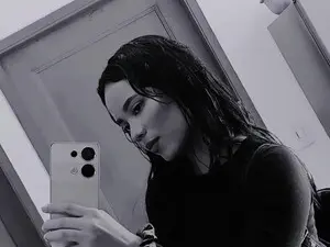 Ivonne_Latina  live sex cam