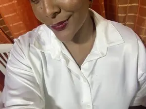 Dianabrownn  live sex cam