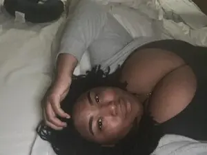 Bombshell_xx  live sex cam
