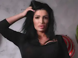 NicoleReyn  live sex cam