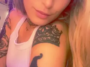 Nxtdoor_milf  live sex cam