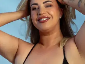 BustyGizelle  live sex cam