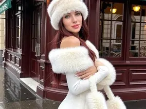 MiaLuxe  live sex cam
