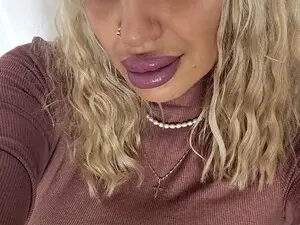 Goodspleasure  live sex cam