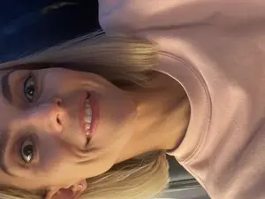 MarthaMayer  live sex cam