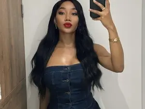 Nia_smith1  live sex cam