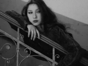 FoxyLizzy  live sex cam