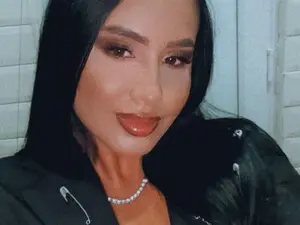 Jessydevine  live sex cam