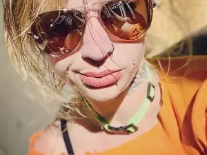 Anitabonghit  live sex cam