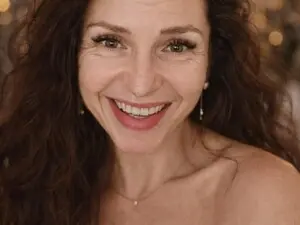 EllaLong  live sex cam